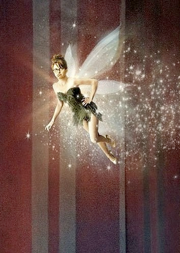 Illustration for article titled Elizabeth Banks to play Disney's real life Tinkerbell